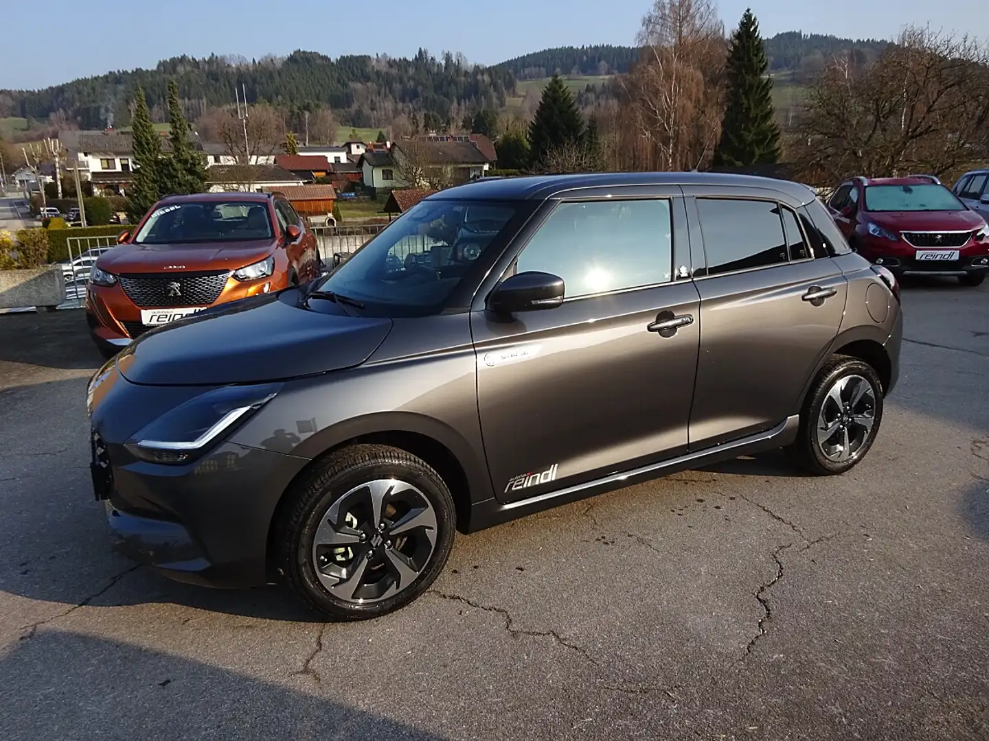 Suzuki Swift 1,2 Hybrid Allgrip Flash, " VORFÜHRWAGEN" !! Grau - 1