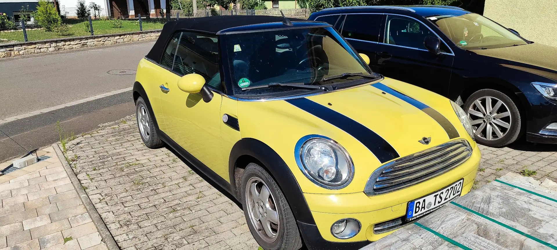 MINI Cooper Cabrio - 1