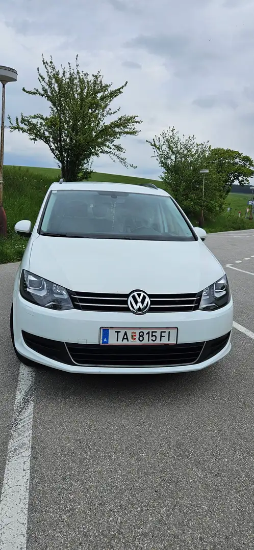 Volkswagen Sharan Comfortline BMT 2,0 TDI DPF 4Motion Bílá - 1