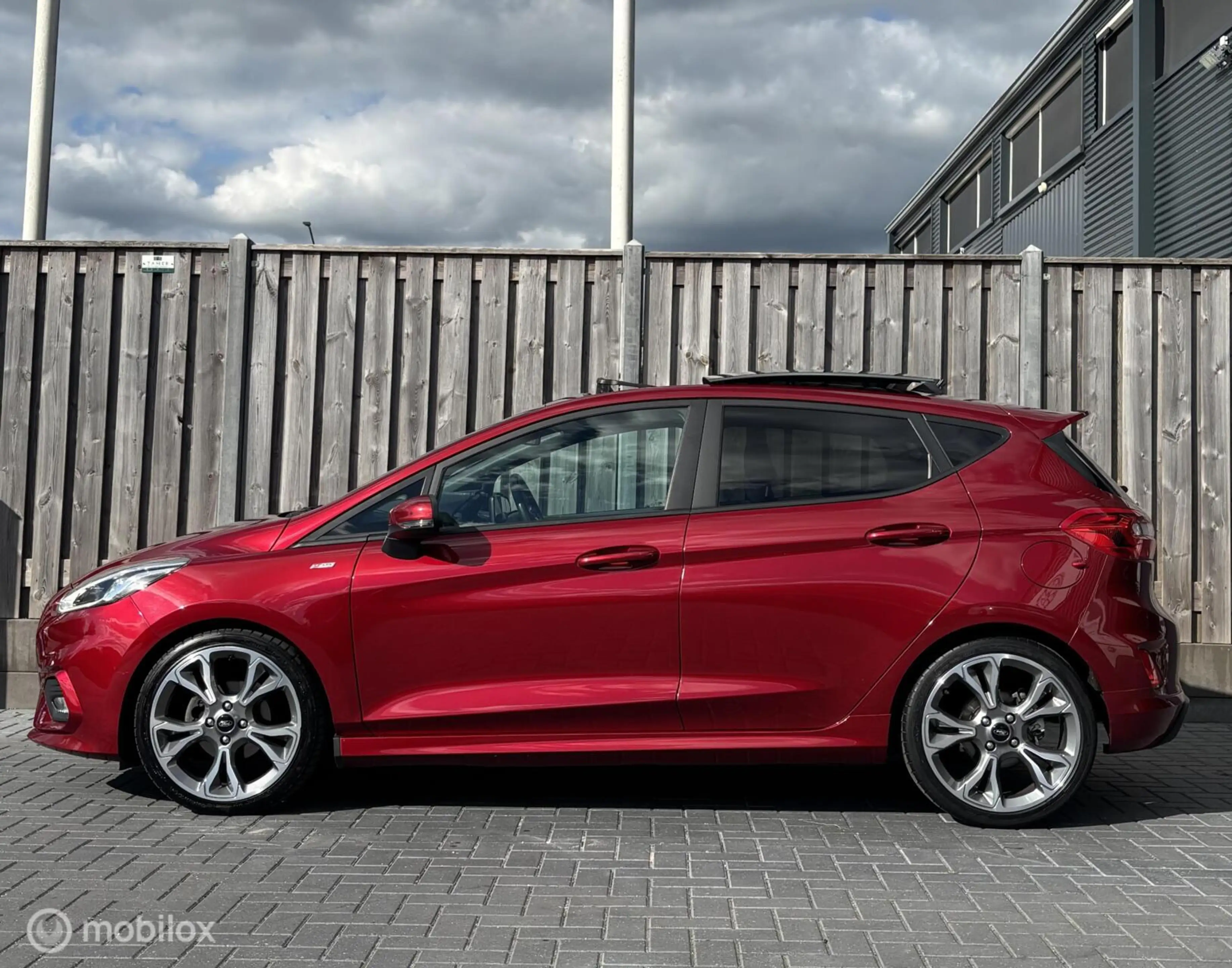 Ford Fiesta 1.0 EcoBoost Vignale/PANO/STOEL/STUURVERW/AIRCO — photo 6