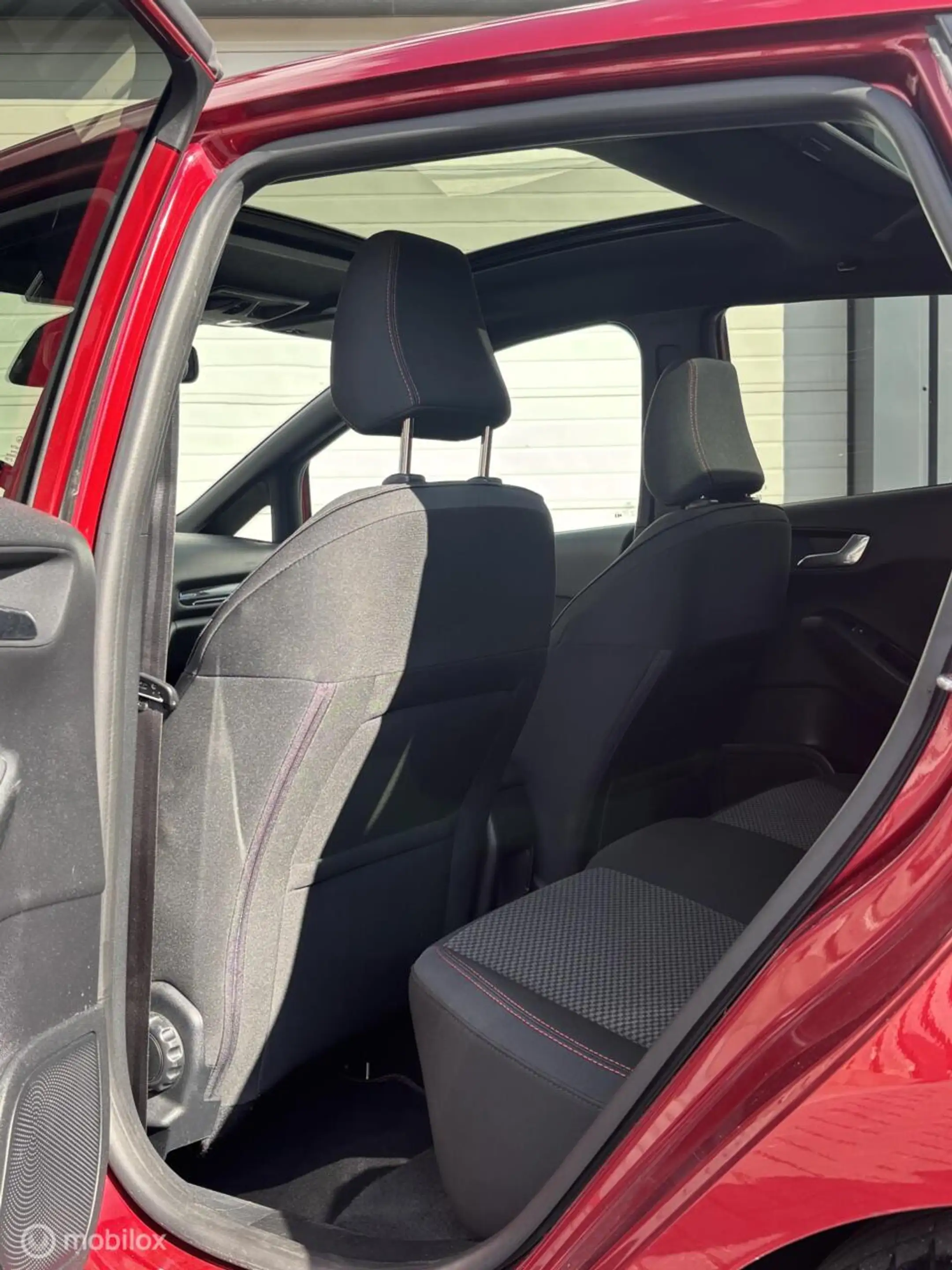 Ford Fiesta 1.0 EcoBoost Vignale/PANO/STOEL/STUURVERW/AIRCO — photo 9
