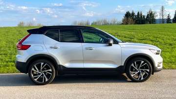 XC40 D4 R-Design AWD Geartronic R-Design