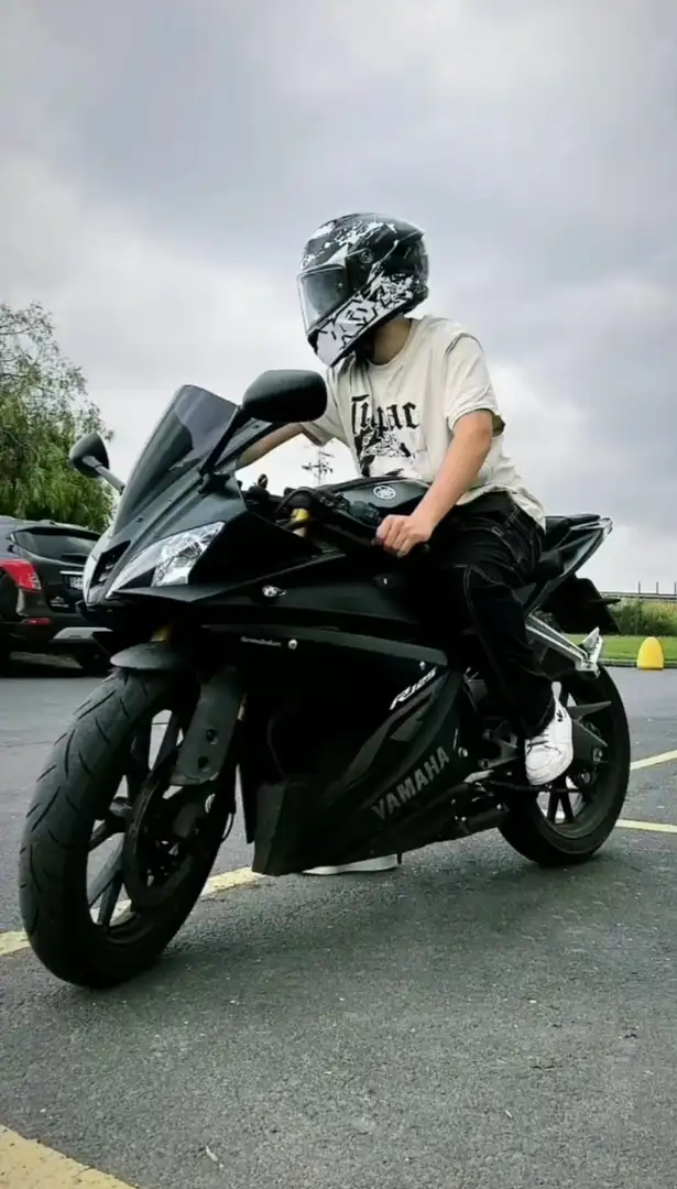 Yamaha YZF-R125 Negru - 1