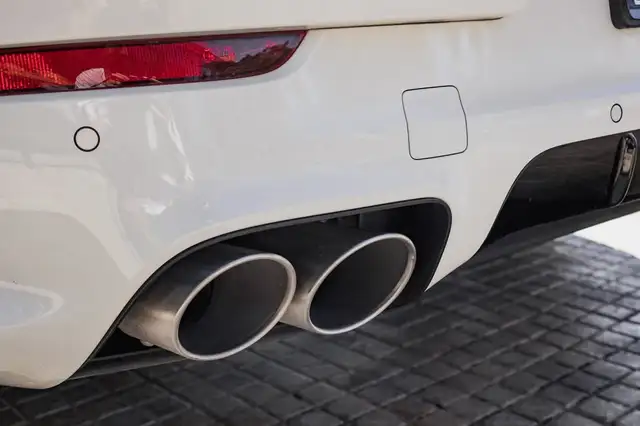 Porsche Cayenne view 10