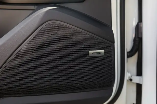 Porsche Cayenne view 14