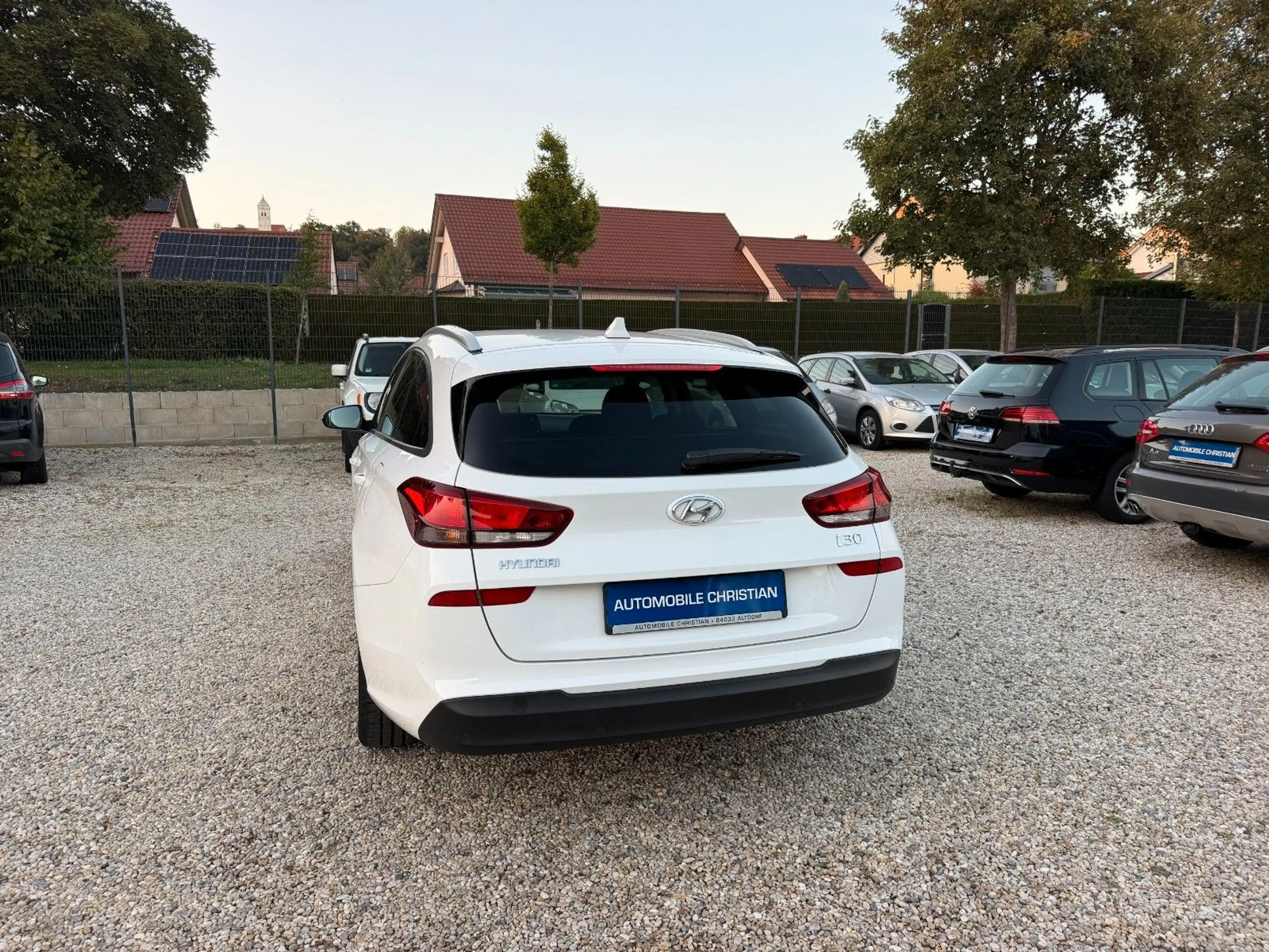 Hyundai i30 cw Family + 1. Hand Navi Touchscreen AHK — photo 10