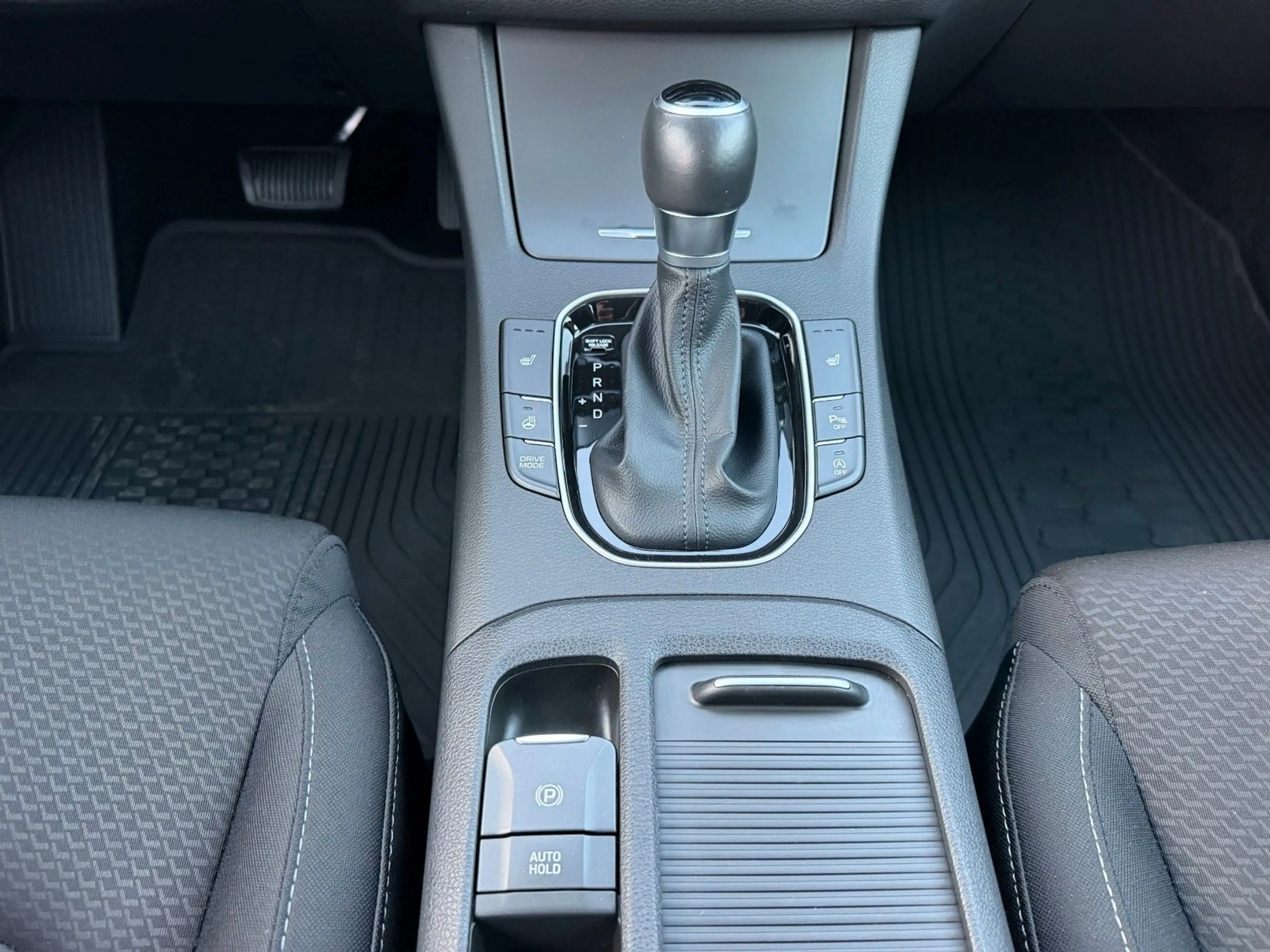 Hyundai i30 cw Family + 1. Hand Navi Touchscreen AHK — photo 19
