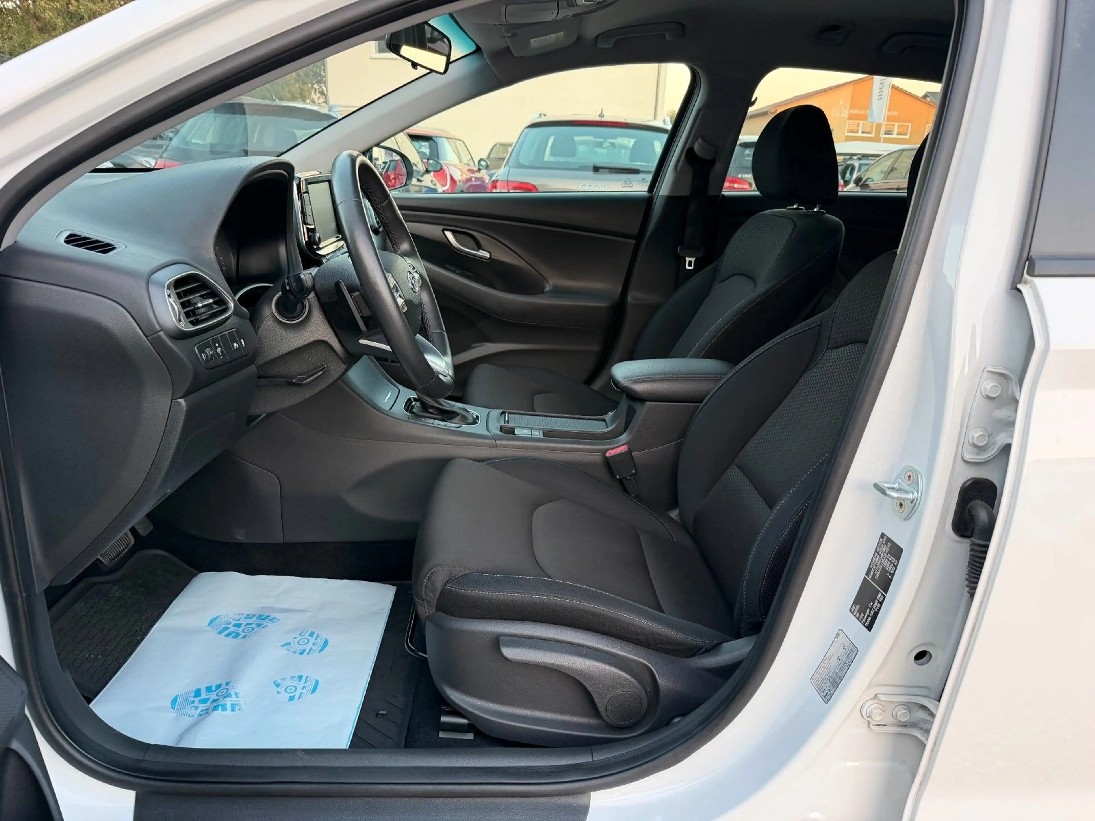 Hyundai i30 cw Family + 1. Hand Navi Touchscreen AHK — photo 21