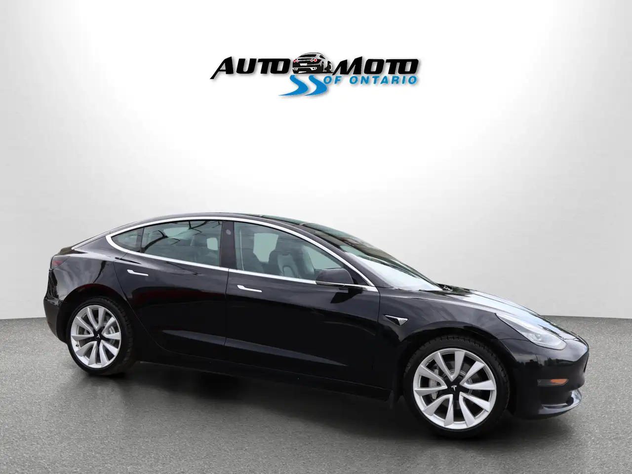 Tesla Model 3 fotografie Tesla Model 3