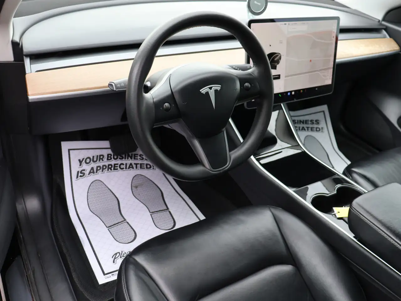 Tesla Model 3 fotografie Tesla Model 3