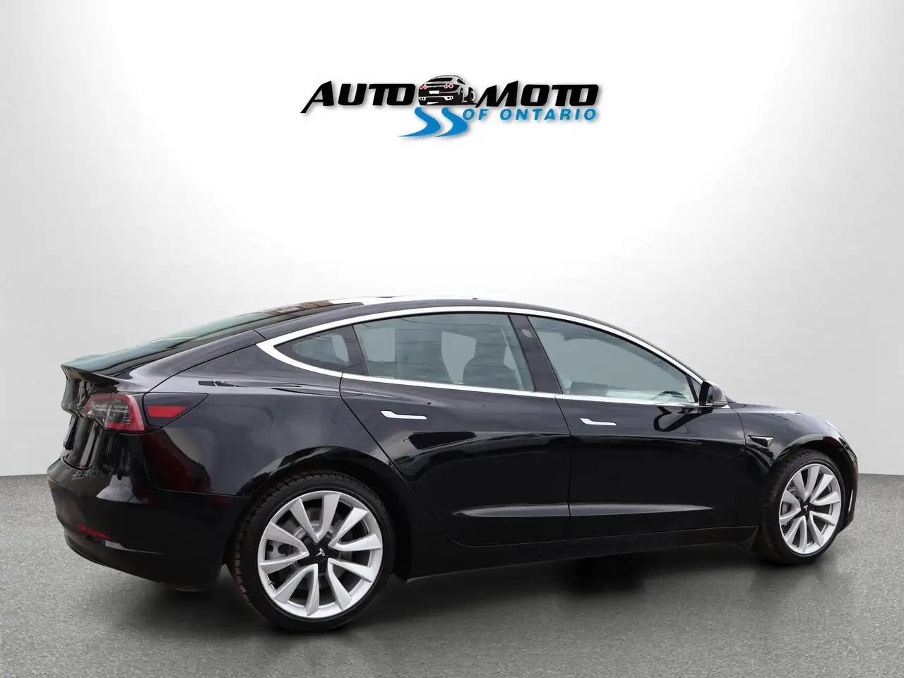 Tesla Model 3 fotografie Tesla Model 3