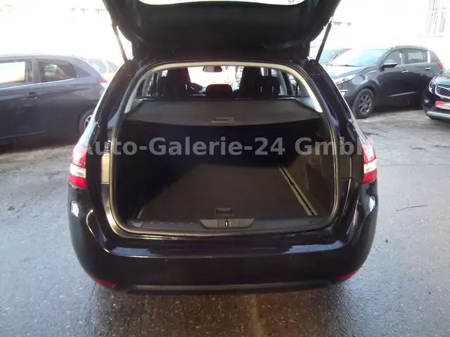 Peugeot 308 view 7