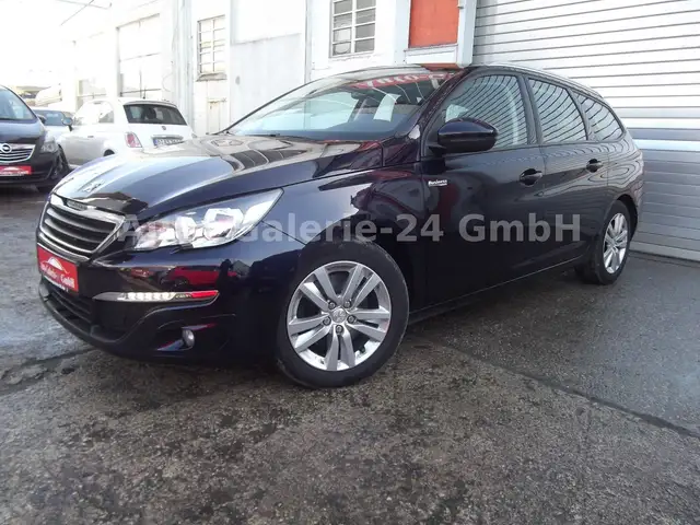 Peugeot 308 view 2