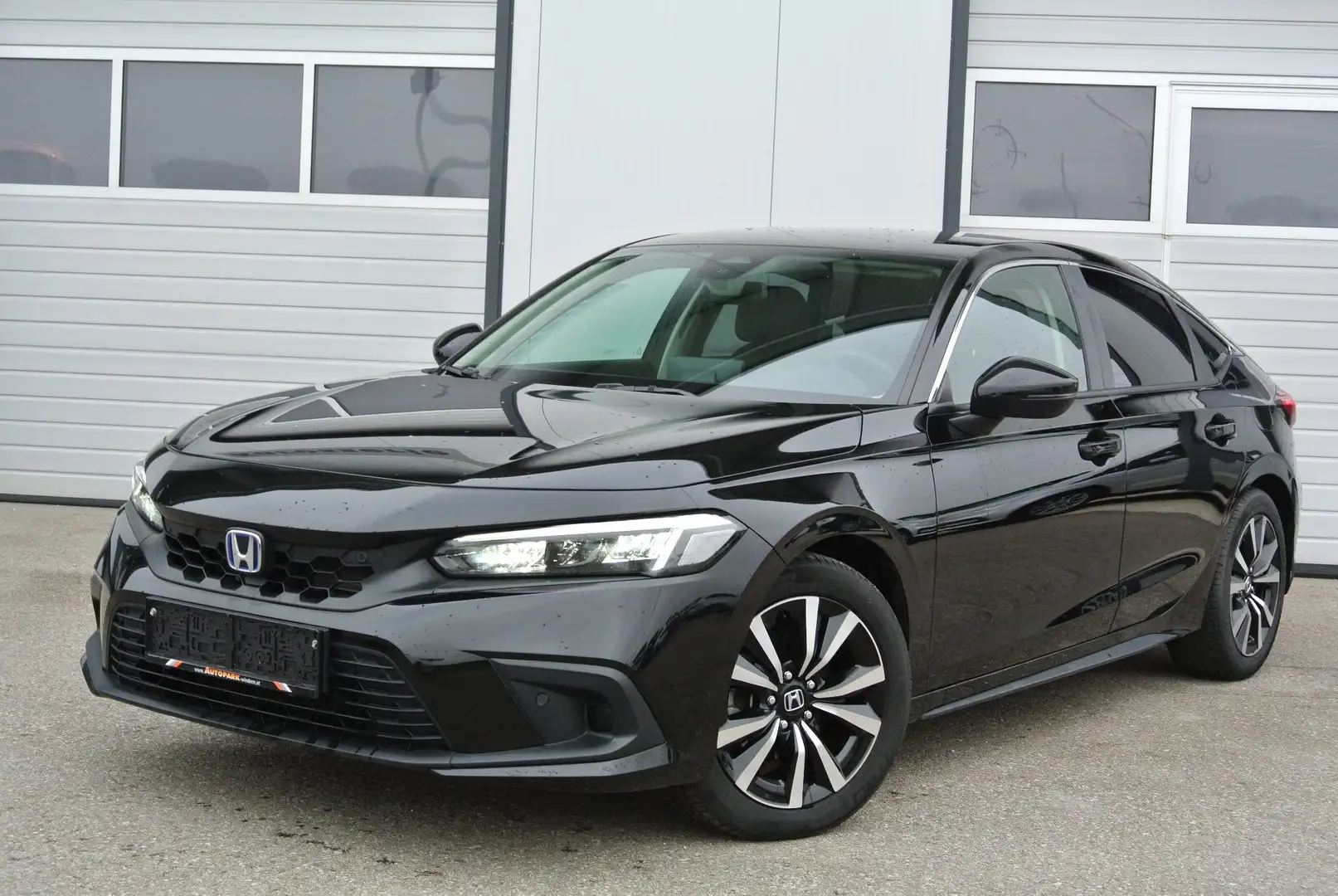 Honda Civic e:HEV 2.0 Aut. Elegance ** LED * NAVI * KAMERA Noir - 1