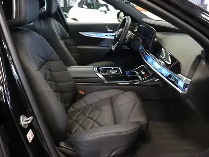 Annonce voiture d'occasion BMW 740 - CARADIZE
