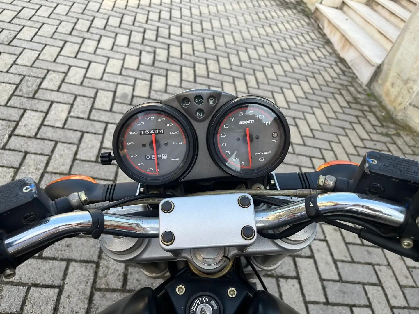 Ducati Monster 600 Dark Fekete - 1