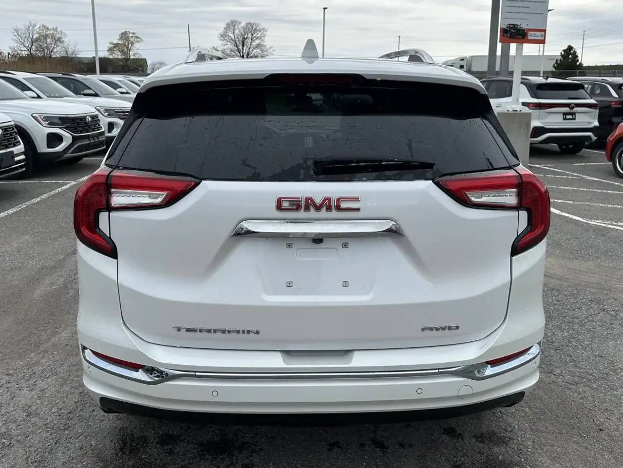 GMC Terrain photo GMC Terrain