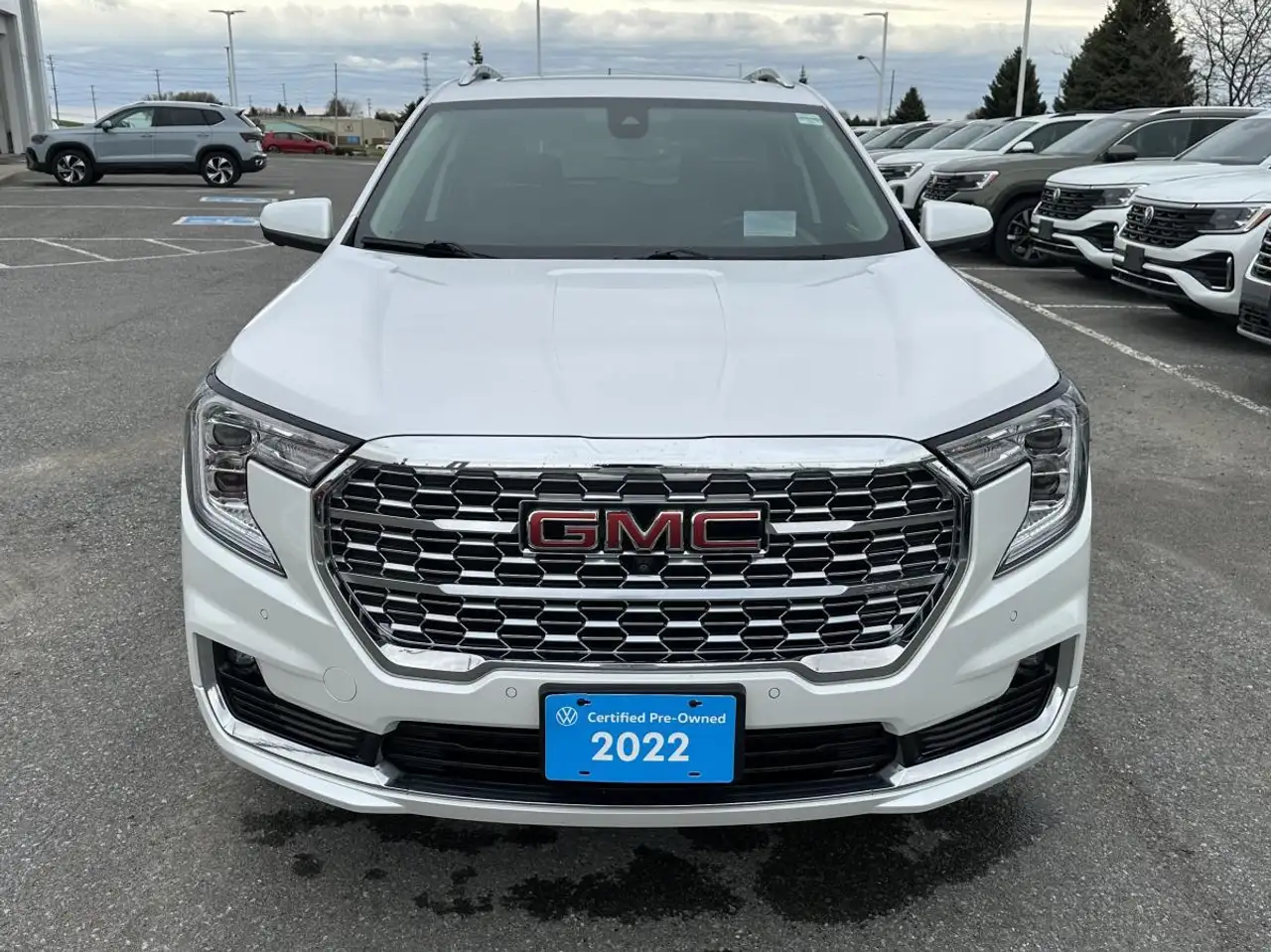 GMC Terrain photo GMC Terrain