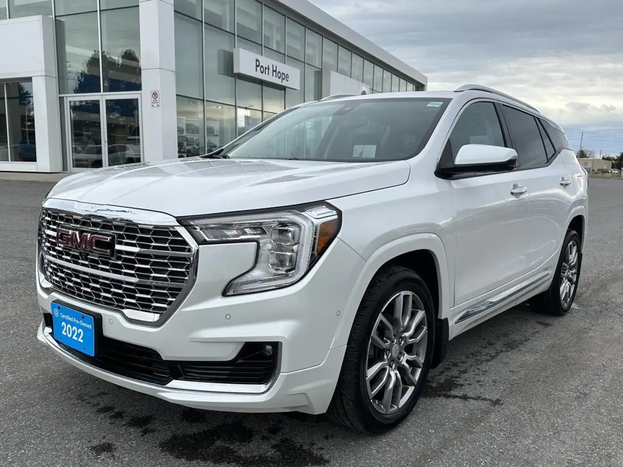 GMC Terrain photo GMC Terrain