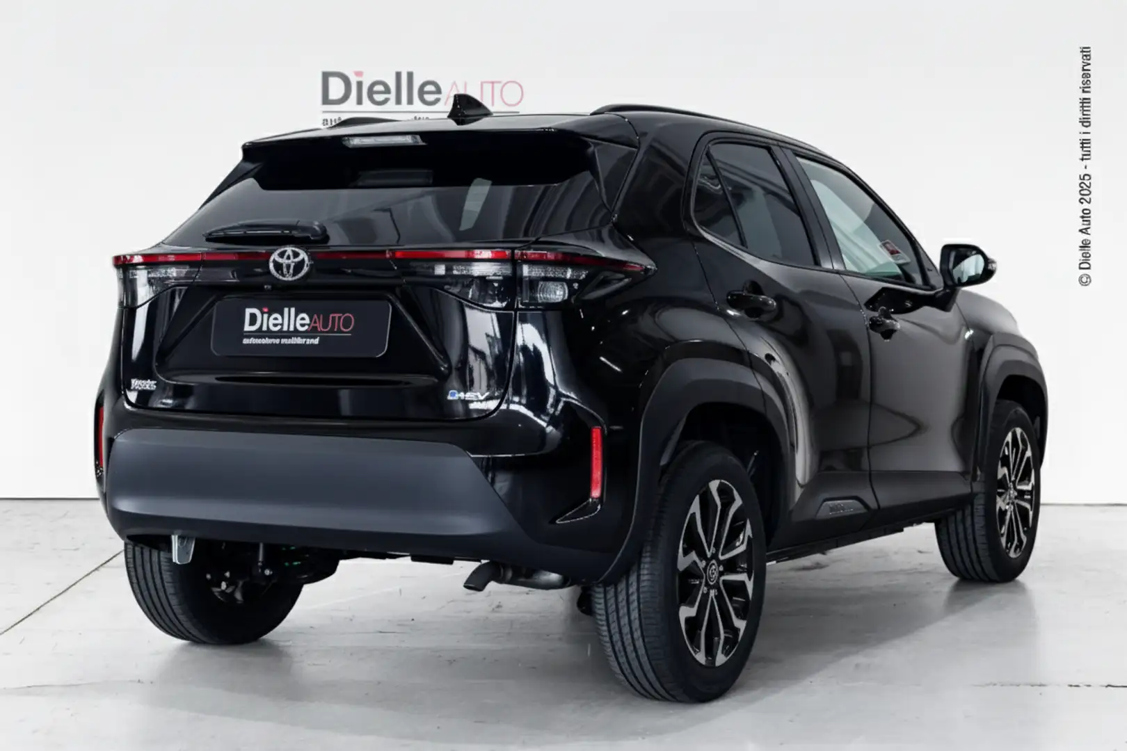 Toyota Yaris Cross Yaris Cross 1.5 Hybrid 130 CV 5p. E-CVT Trend Zwart - 2