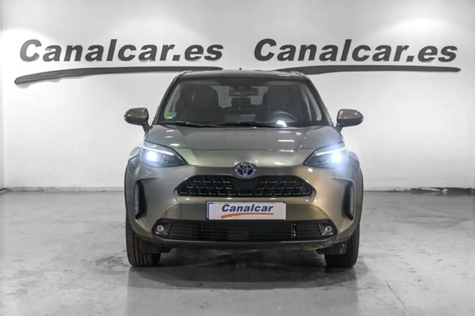 Toyota Yaris Cross Hybrid 120H Style Gris - 2