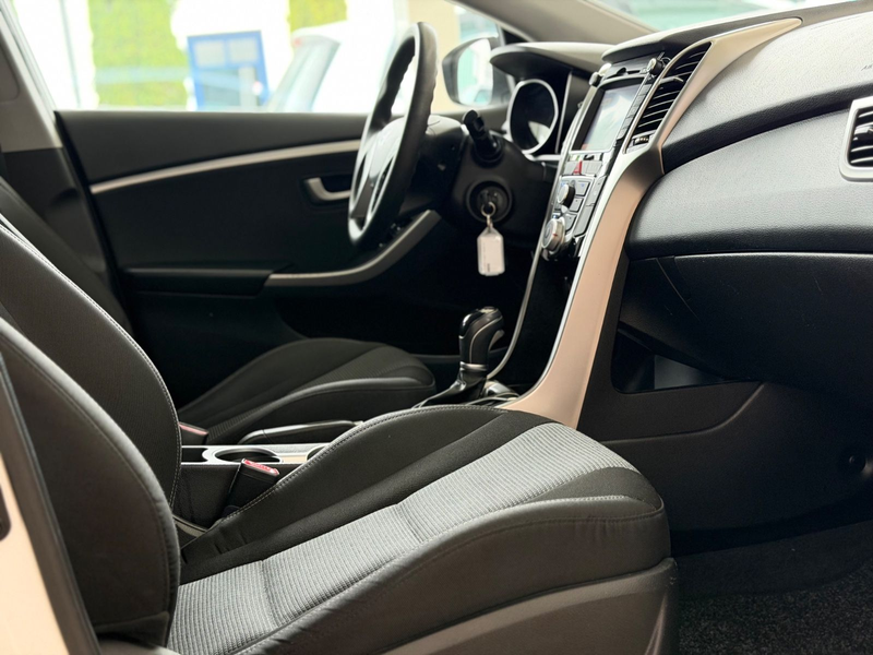 Hyundai i30 cw blue Classic Automatik Kamera Hyundai — photo 12