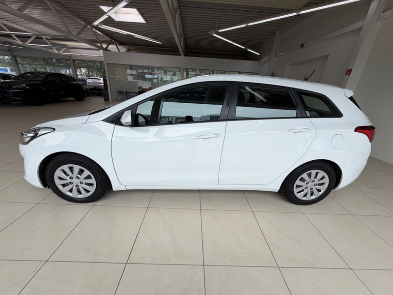 Hyundai i30 cw blue Classic Automatik Kamera Hyundai — photo 9