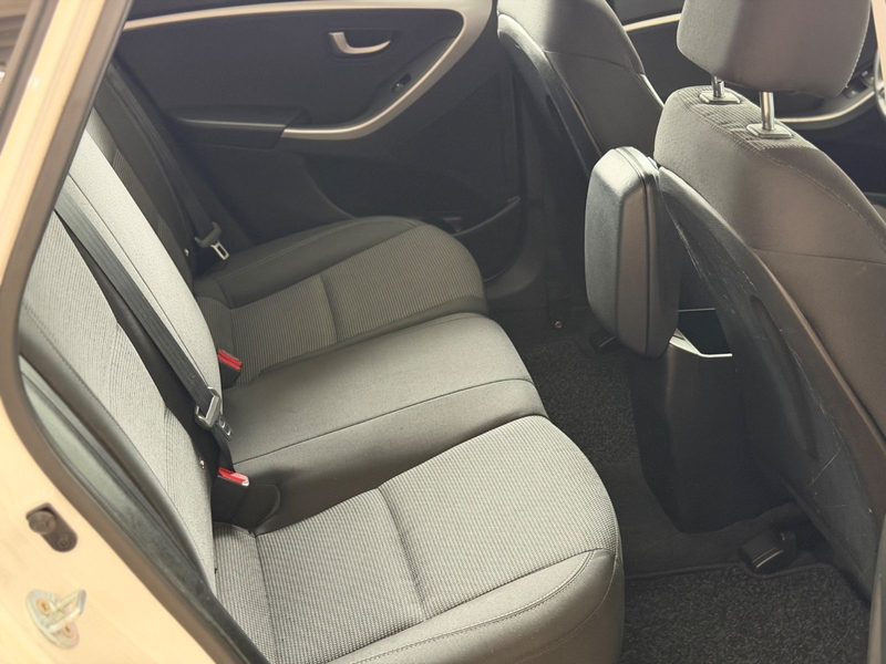 Hyundai i30 cw blue Classic Automatik Kamera Hyundai — photo 14