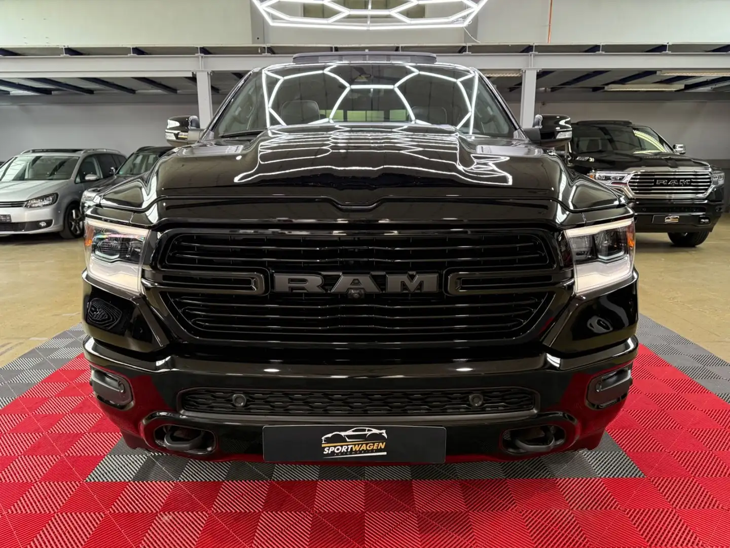 Dodge RAM 1500 5.7 HEMI Laramie 4X4 LPG Pano 360° HUD Nero - 2