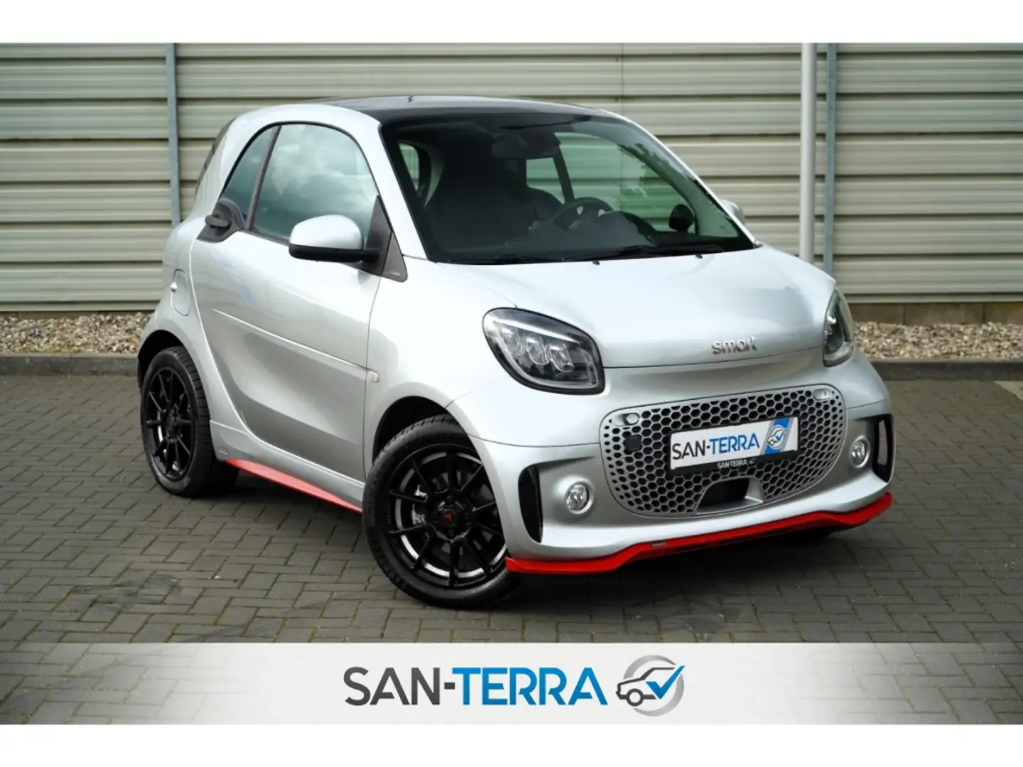 smart forTwo EQ BRABUS USHUAIA LIMITED EDITION EXCLUSIVE PANO*L Zilver - 1