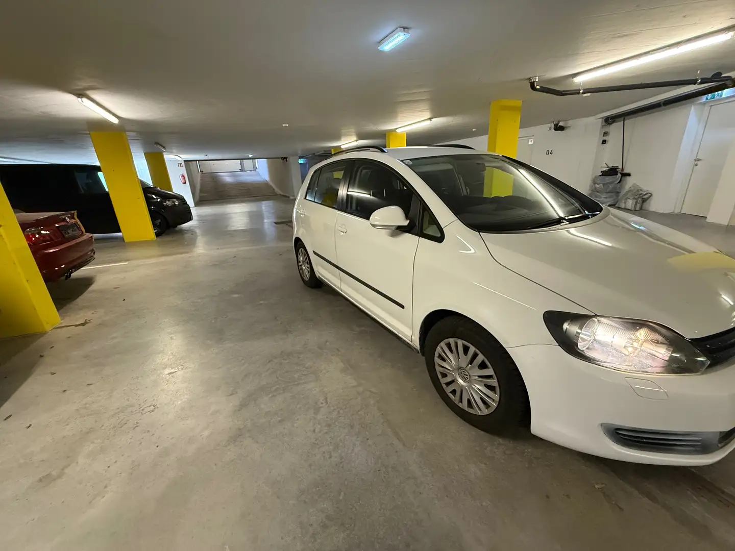 Volkswagen Golf Plus Comfortline 1,6 TDI DPF Weiß - 2