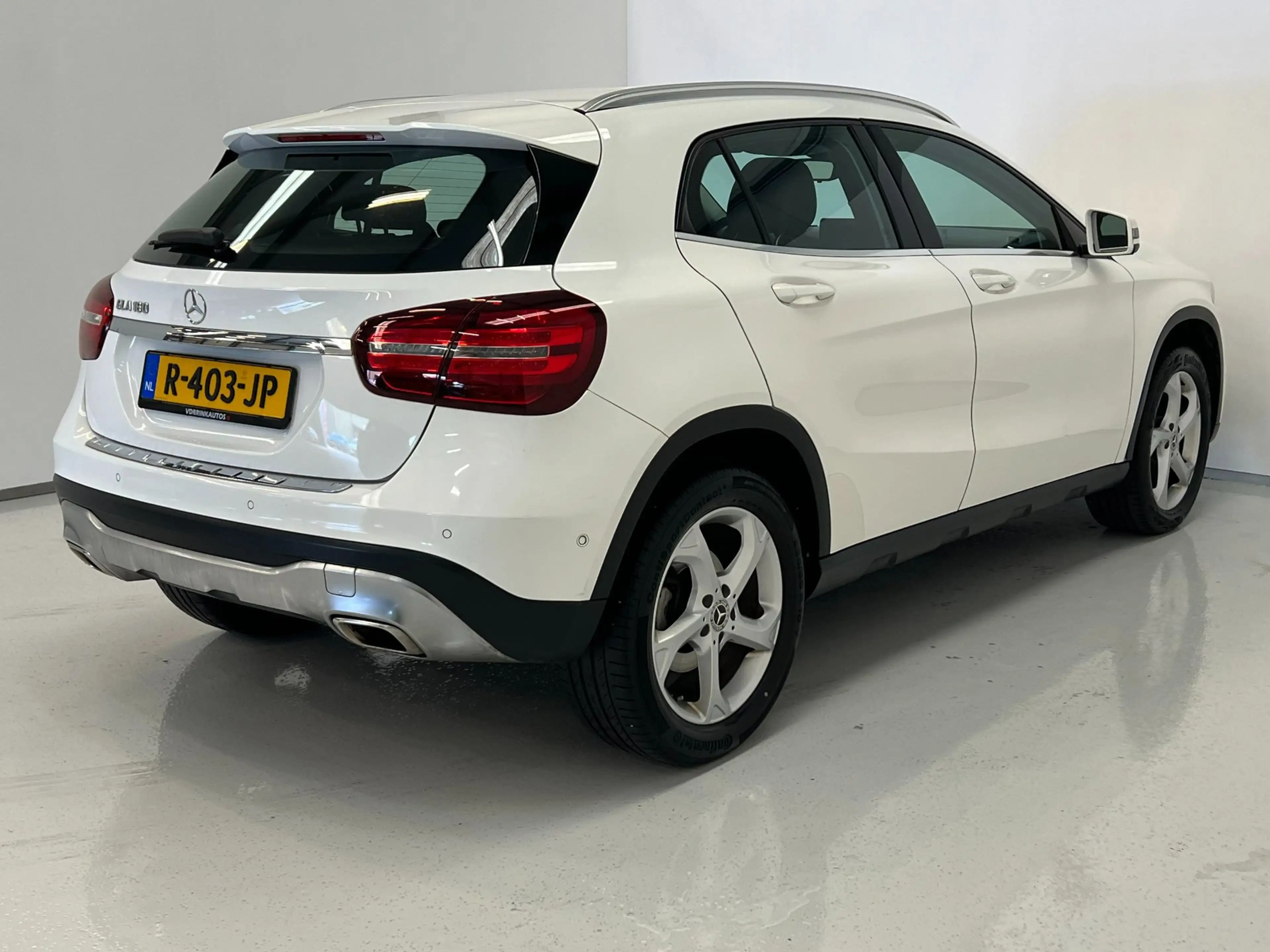 Mercedes-Benz GLA 180 Urban / Leder / Clima / Stoelverwarming — photo 5