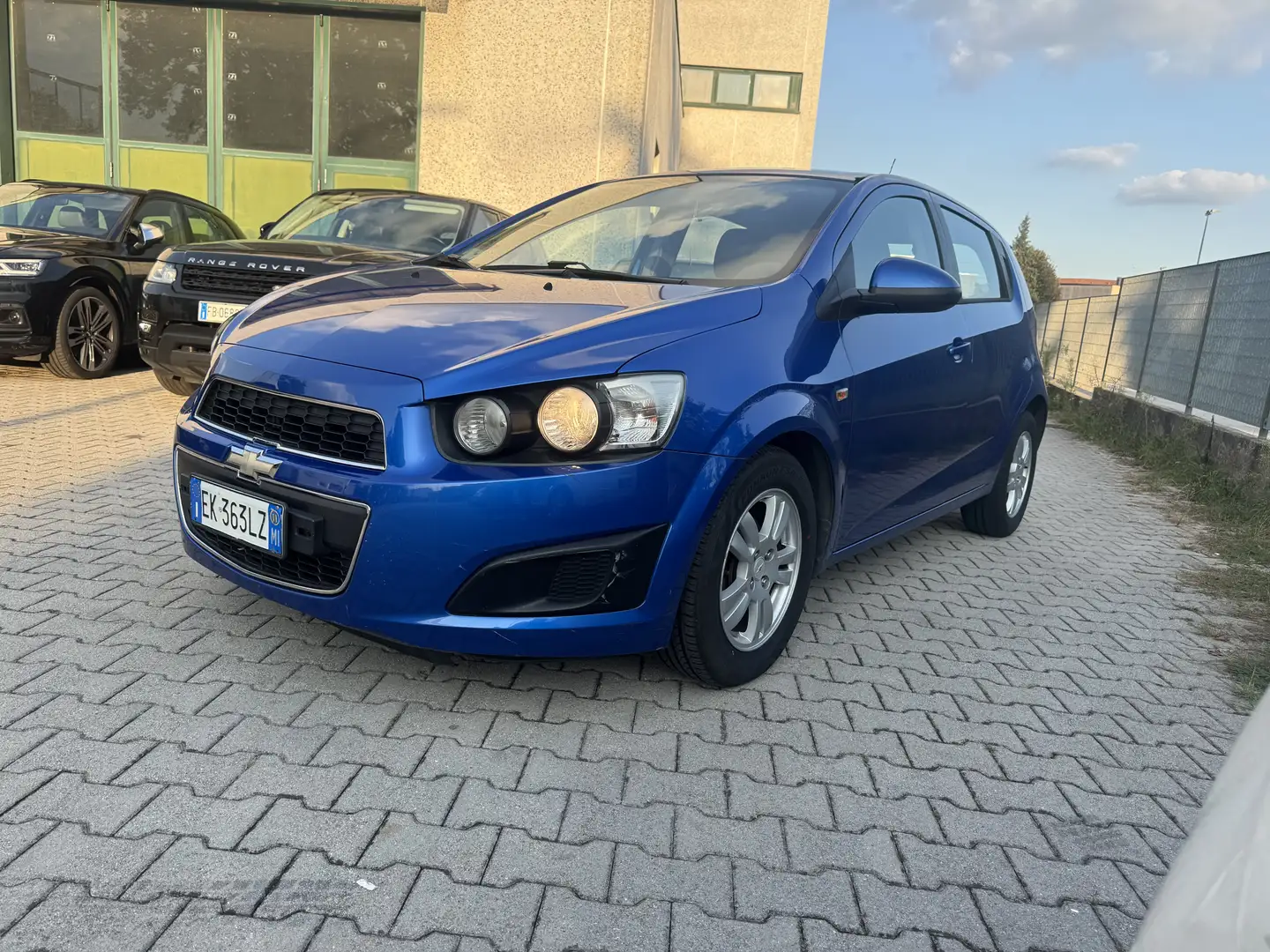Chevrolet Aveo 5p 1.2 LT - 2