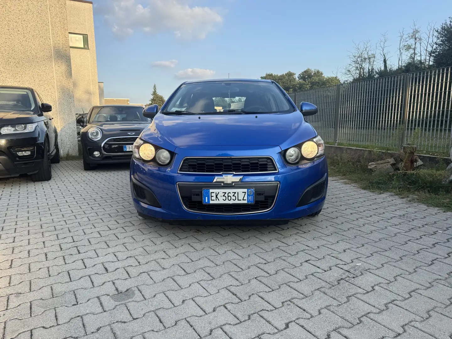 Chevrolet Aveo 5p 1.2 LT - 1