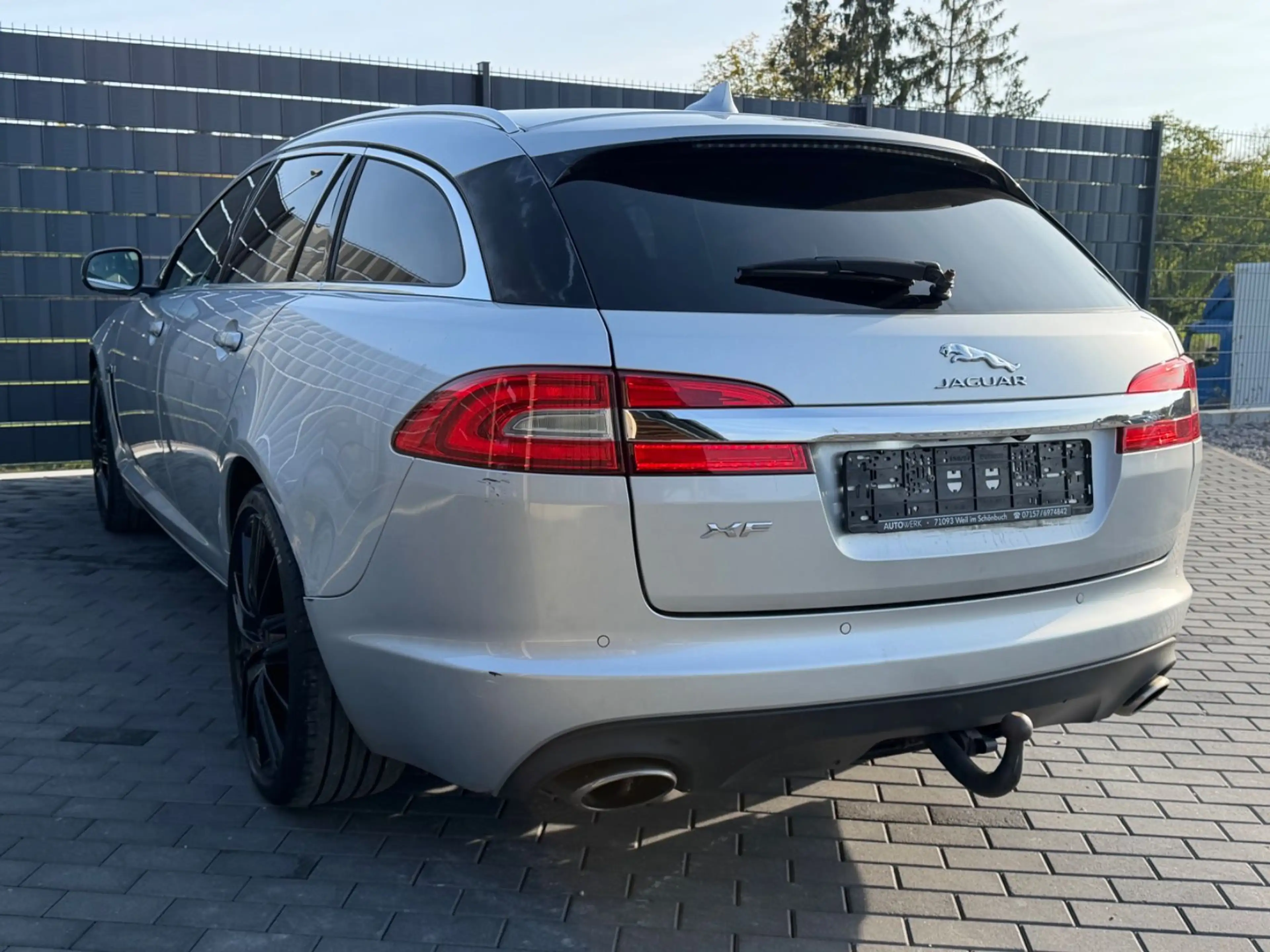 Jaguar XF Sportbrake 3.0*AUTOMATIK*LEDER*CAM*ACC*AHK* — photo 8