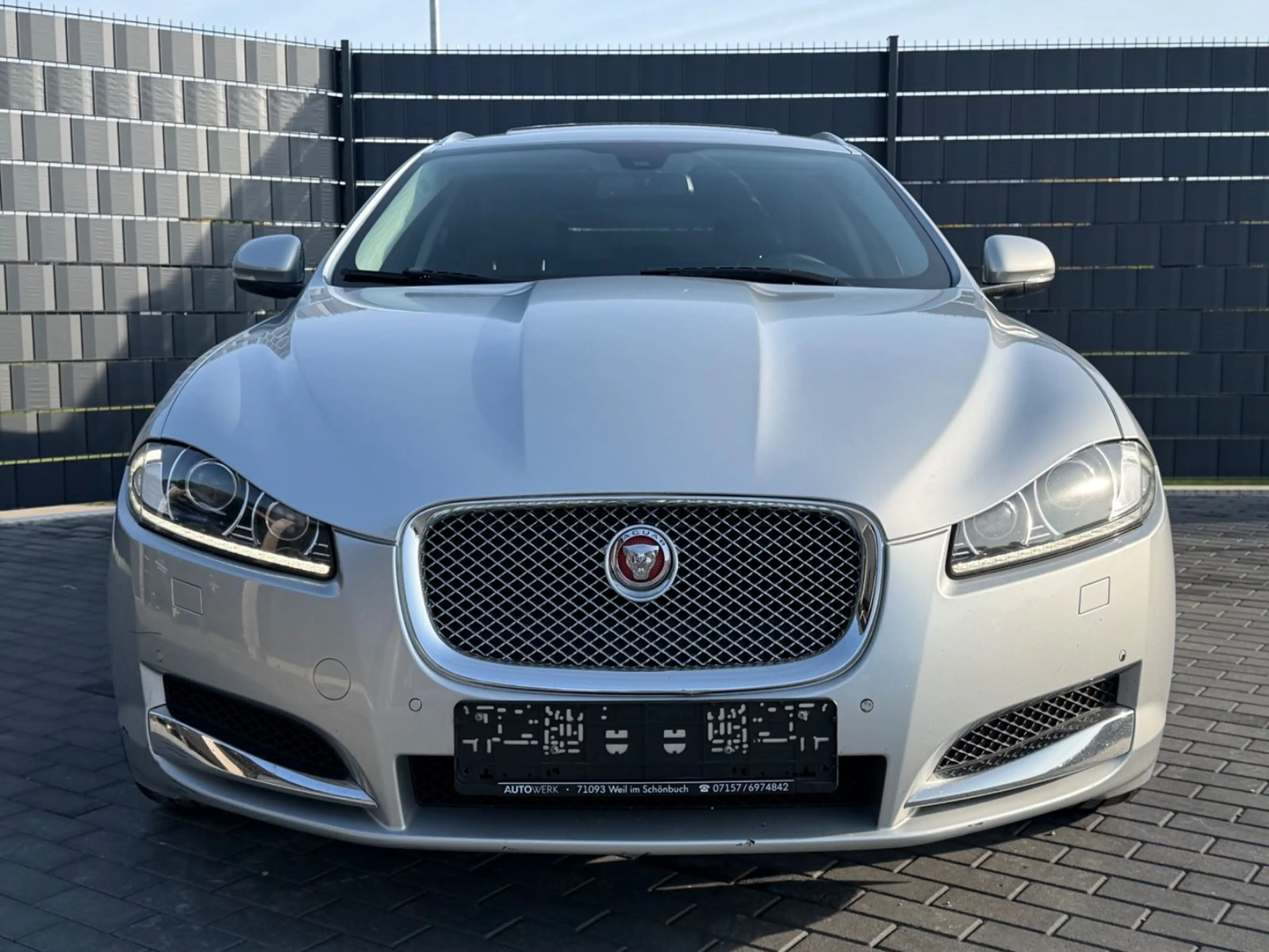 Jaguar XF Sportbrake 3.0*AUTOMATIK*LEDER*CAM*ACC*AHK* — photo 3