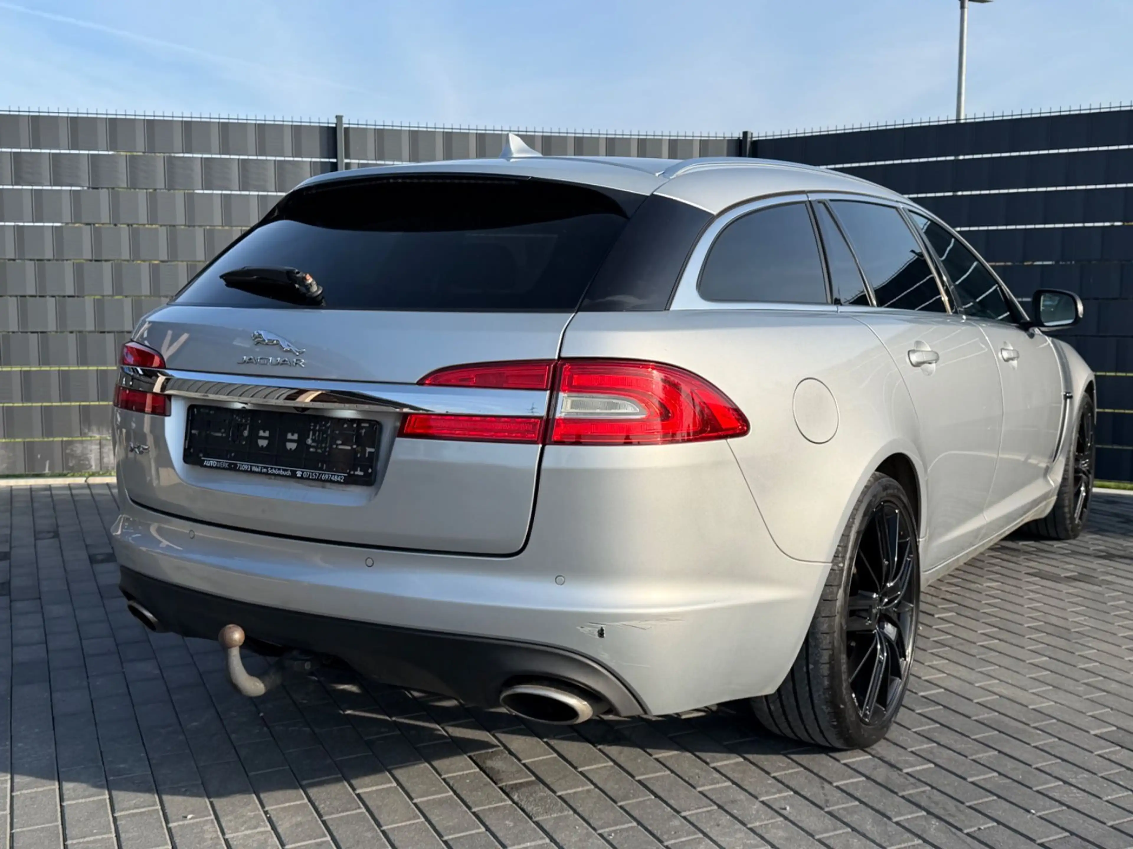Jaguar XF Sportbrake 3.0*AUTOMATIK*LEDER*CAM*ACC*AHK* — photo 6