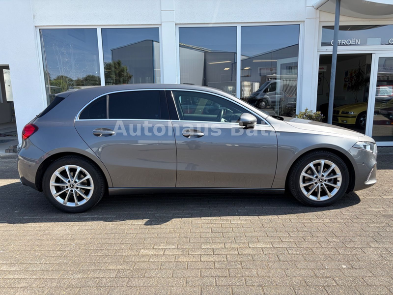 Mercedes-Benz A 180 SHZ*Totwinkel*R.Kamera*Checkheftgepflegt — photo 11