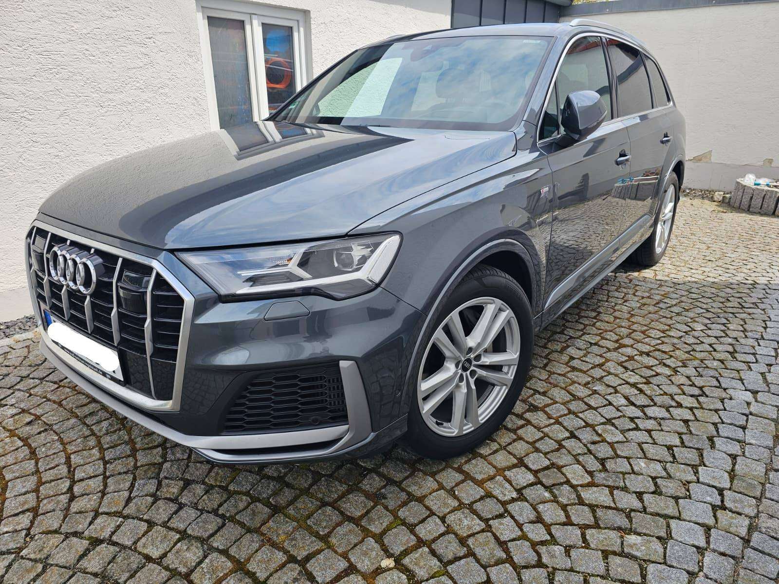 Second hand Audi Q7 3.0