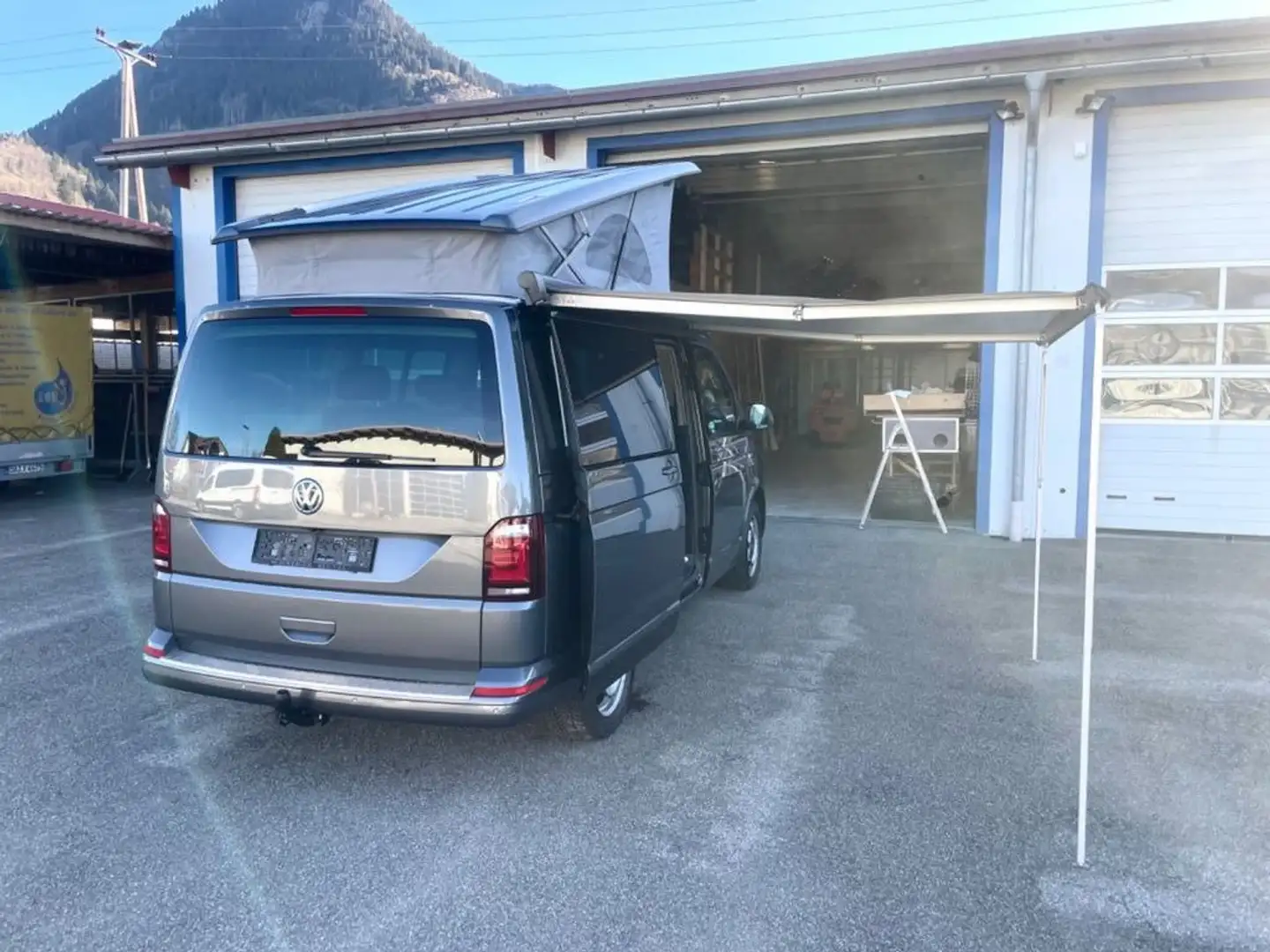 Volkswagen T6 California T6 California Beach Edition TDI 4MOTION DSG Gris - 2