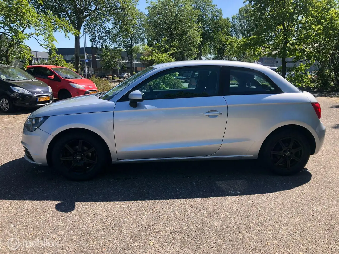 Audi A1 1.2 TFSI Attraction Gris - 2