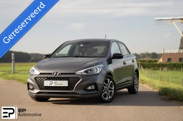 Hyundai i20 1.2 Carplay|Camera|ParkeerSensoren achter|Navi