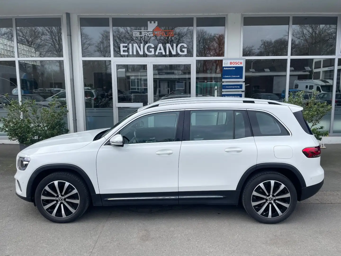 Mercedes-Benz GLB 220 d/8G-DCT/LED/KAMERA/STANDHZG/BURM/AHK Alb - 2
