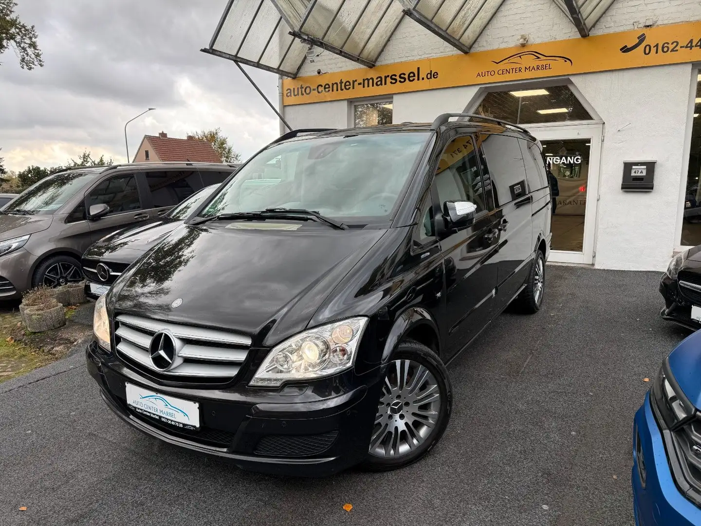 Mercedes-Benz Viano 3.0 CDI lang KAMERA/BIXENON/SCHIEBEDACH Schwarz - 1