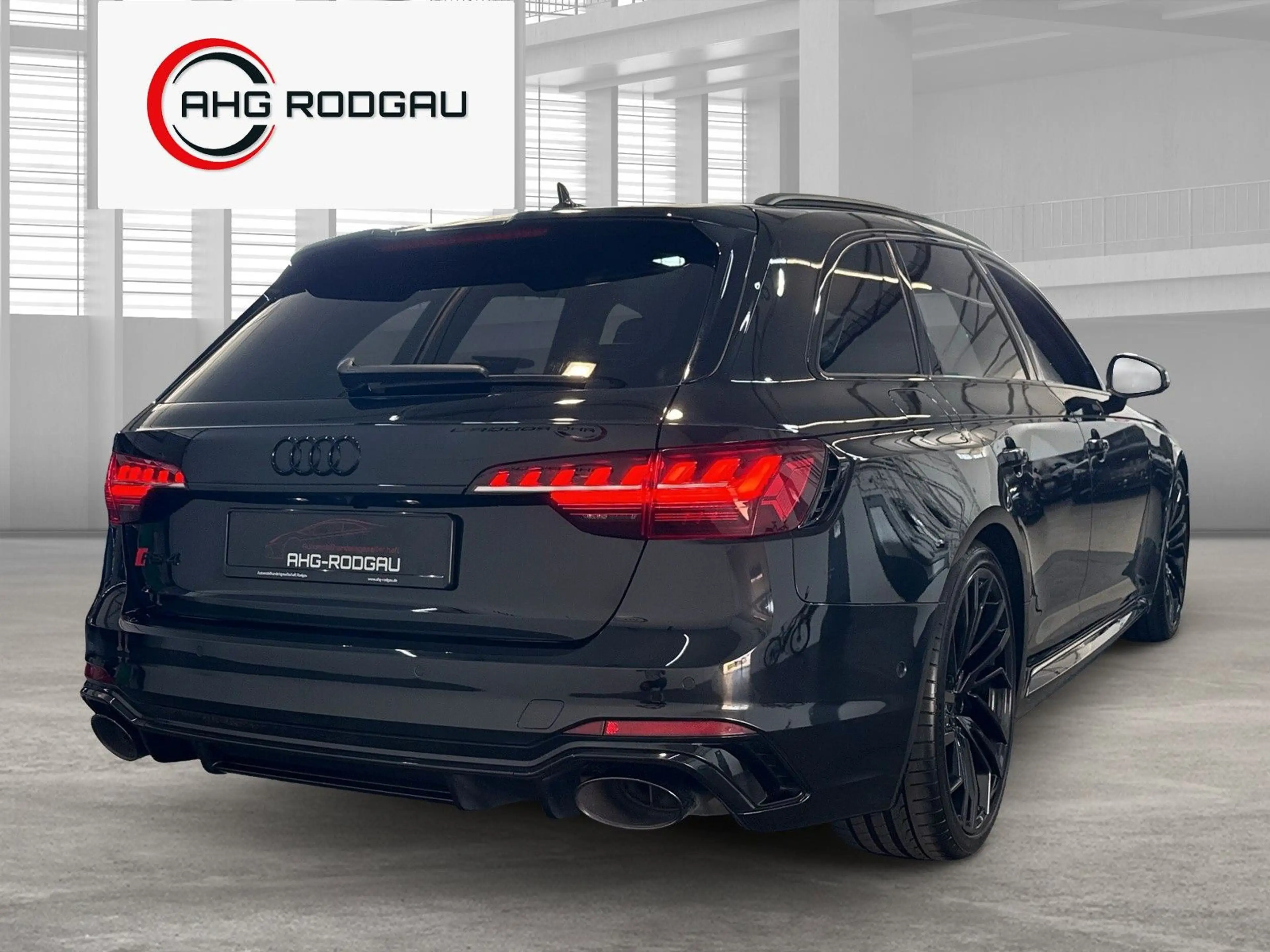 Audi RS4 RS 4 Avant 2.9 TFSI quattro — photo 4
