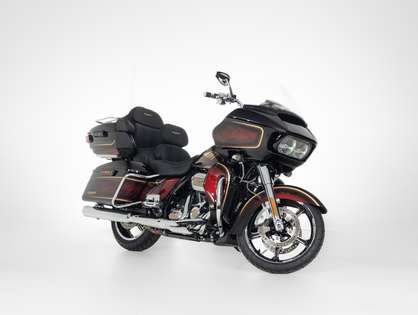 Harley-Davidson Road Glide FLTRXSANV CVO