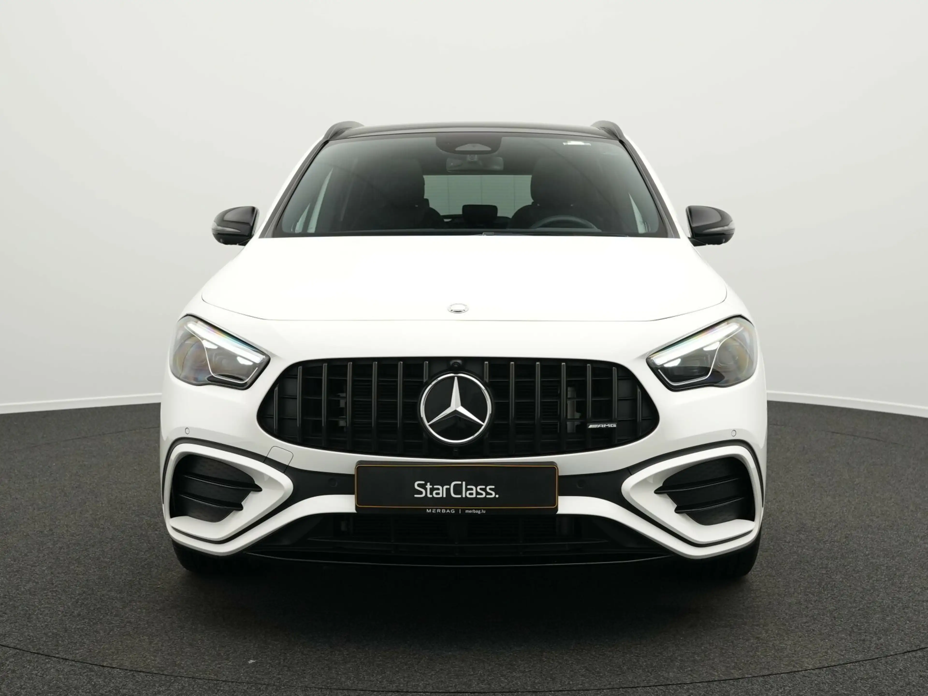 Mercedes-Benz GLA 35 AMG GLA 35 4M Multi+Pano+360°+Night+Burm AMG Line LED — photo 2