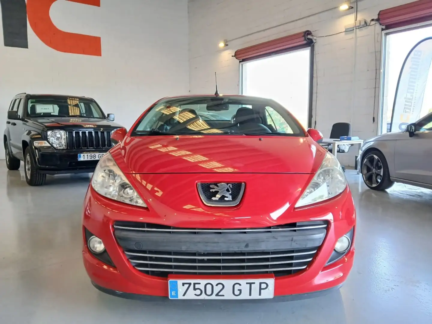 Peugeot 207 CC 1.6 VTi Rojo - 2