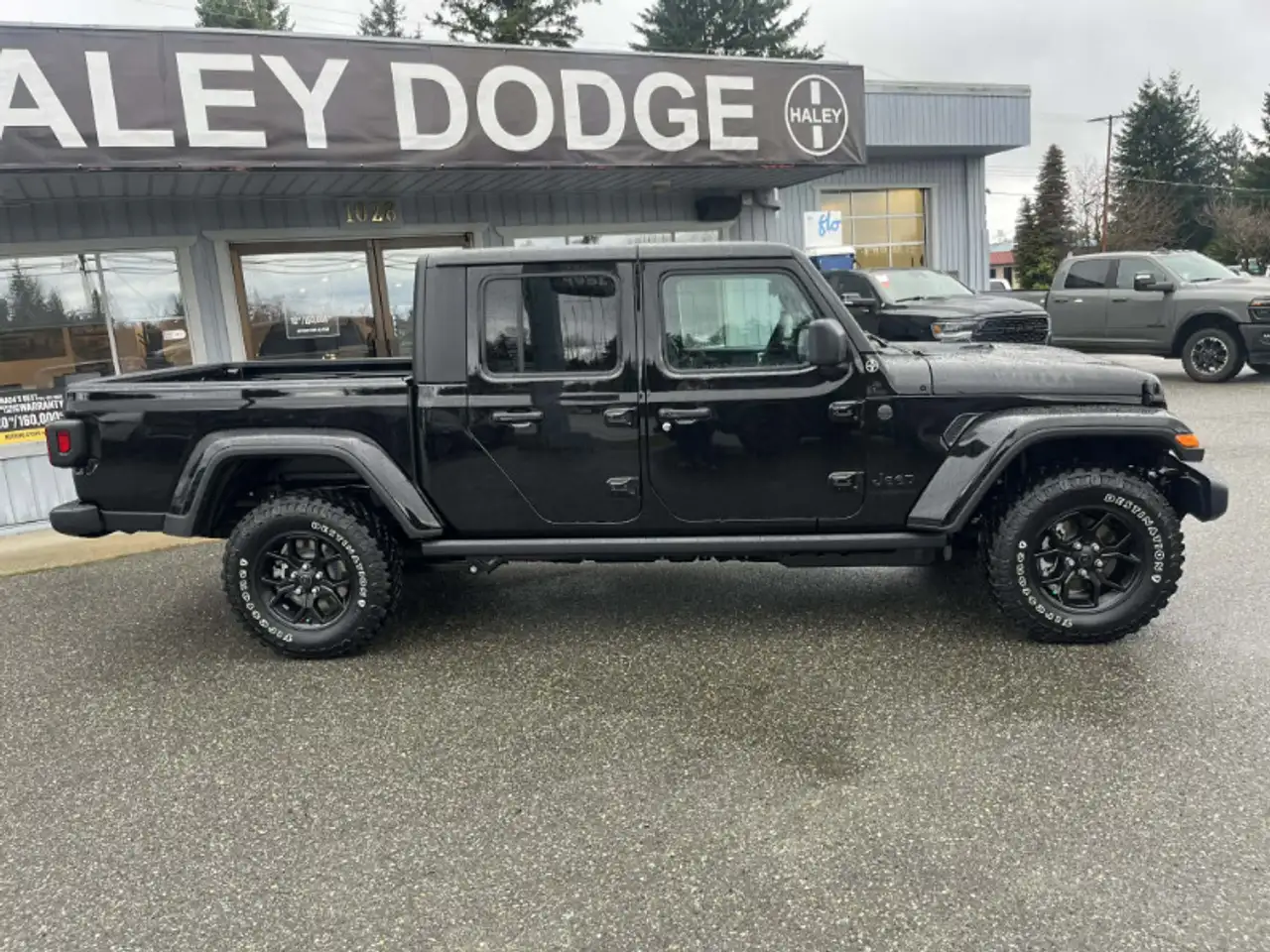 Jeep Gladiator снимка Jeep Gladiator