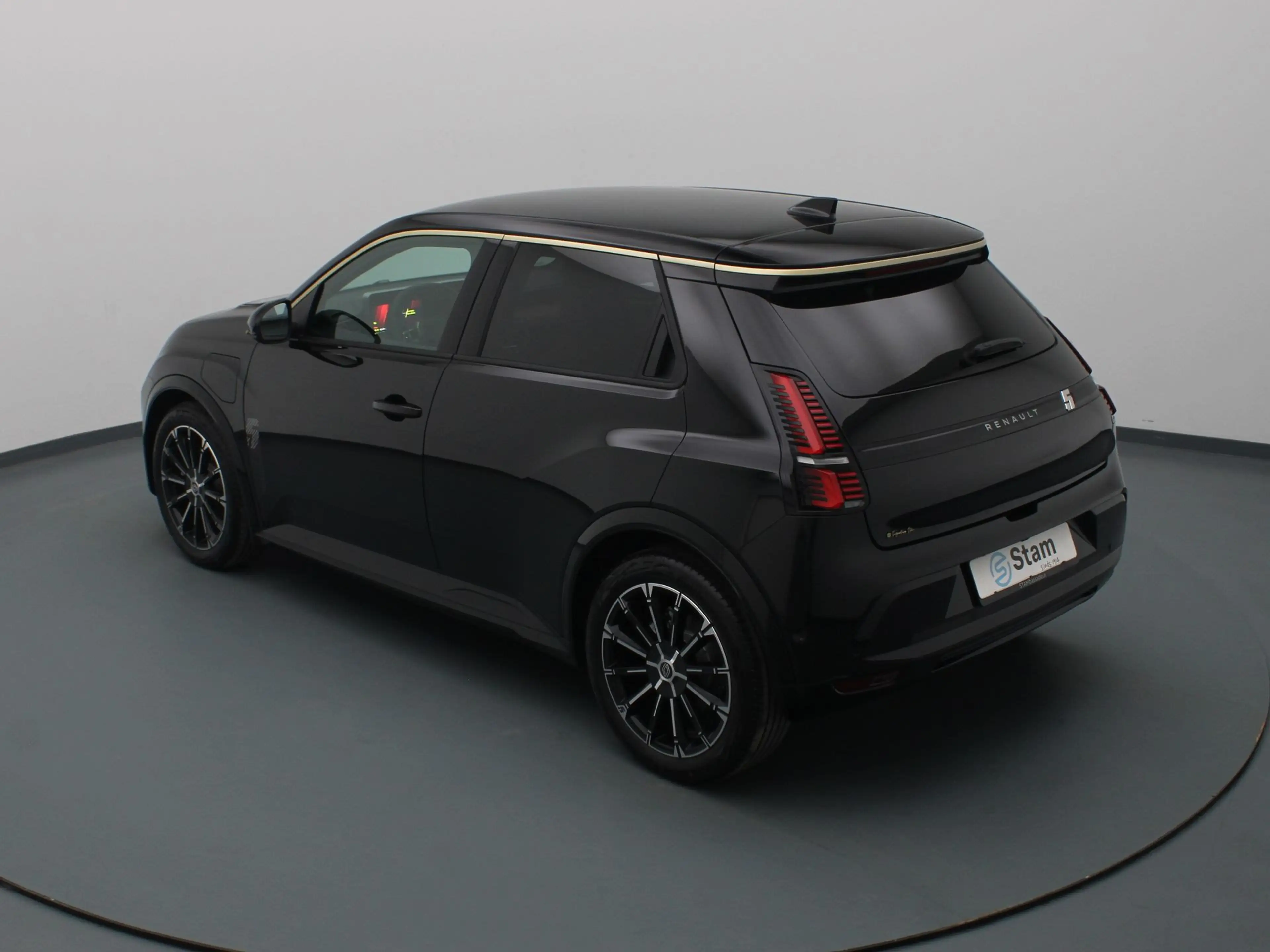 Renault R 5 "Signature Stam" comfort range iconic cinq 52 kWh — photo 7